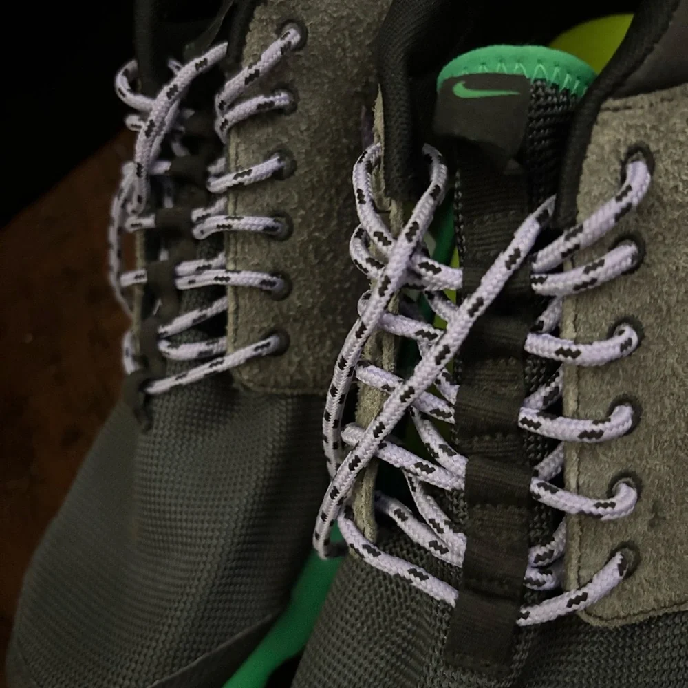 Nike Men’s Roshe Hightop - Picture 2 of 10